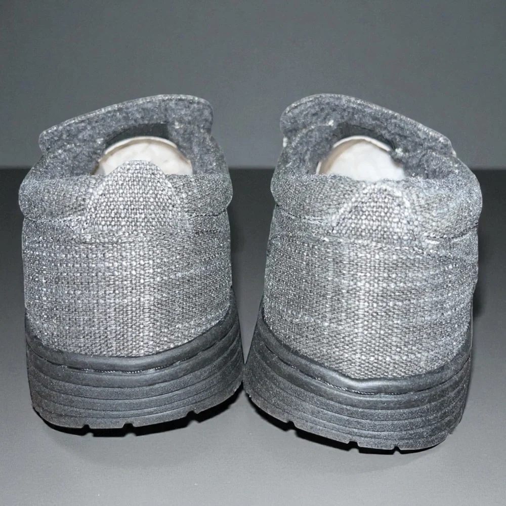 New MENS Hideaways by LB Evans Mardel Cozy Charcoal Slippers SIZE 8 and 9 avail